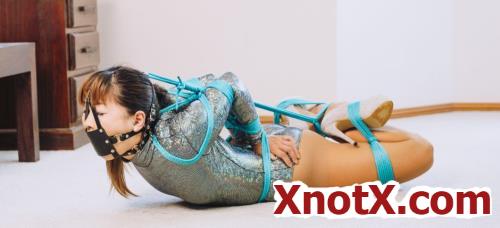 Sparkly Bodysuit Hogtie / Mina / 19-04-2020 [FullHD/1080p/MP4/808 MB] by XnotX