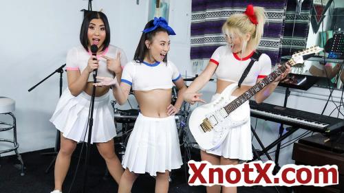 Talented Korean Cuties / Sofia Su, Emerald Loves, Kimmy Kim / 29-12-2020 [FullHD/1080p/MP4/3.45 GB] by XnotX