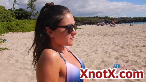Virtual Vacation Big Island 3-11 / Zoe Bloom / 15-07-2019 [SD/400p/MP4/260 MB] by XnotX