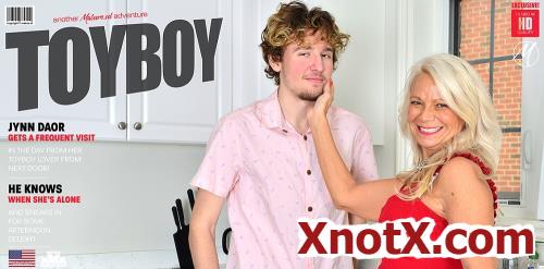This toyboy loves to fuck his mature neighbour / Jynn Daor (50) / 16-12-2019 [FullHD/1080p/MP4/977 MB] by XnotX