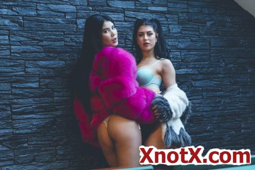 Big tits bunny has treats to share / Lady Dee, Atlanta Moreno / 20-04-2020 [SD/480p/MP4/247 MB] by XnotX