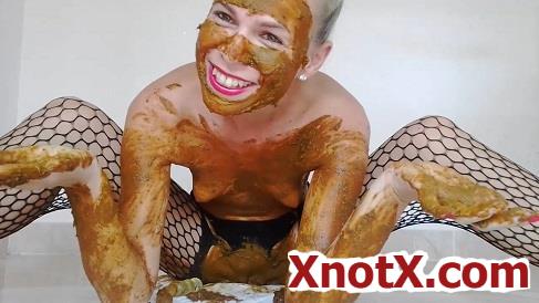 Giant Poo, Scat Pussy Play, Face Smear, Fishnets / MissAnja / 16-06-2020 [HD/720p/MP4/837 MB] by XnotX