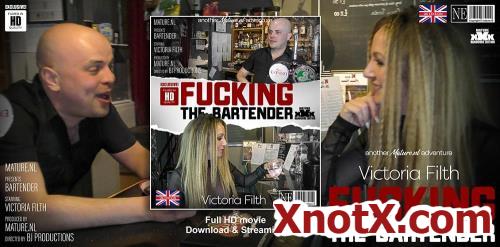 Victoria Filth (EU) (33) / Victoria Filth is fucking a bartender at work (FullHD/1080p) 09-01-2021
