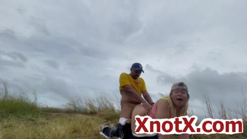 Pornhub, Le Slicks: Kantutan Sa Bundok (Literal Outdoor Sex) / 19-02-2022 [HD/720p/MP4/148 MB] by XnotX