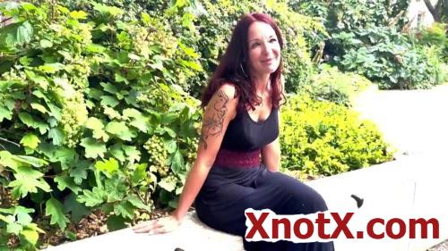 Luciolle - 40 years old, waitress in  Nimes! (SD/480p) 13-08-2024